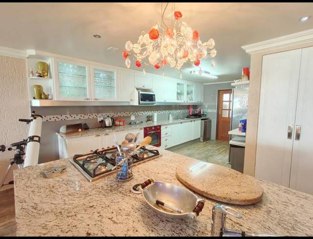 4 BEDROOM HOUSE FOR SALE IN VAAL MARINA